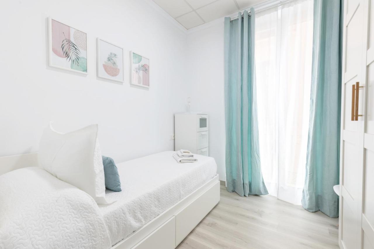 H&H Suite En El Corazon De Granada Bagian luar foto